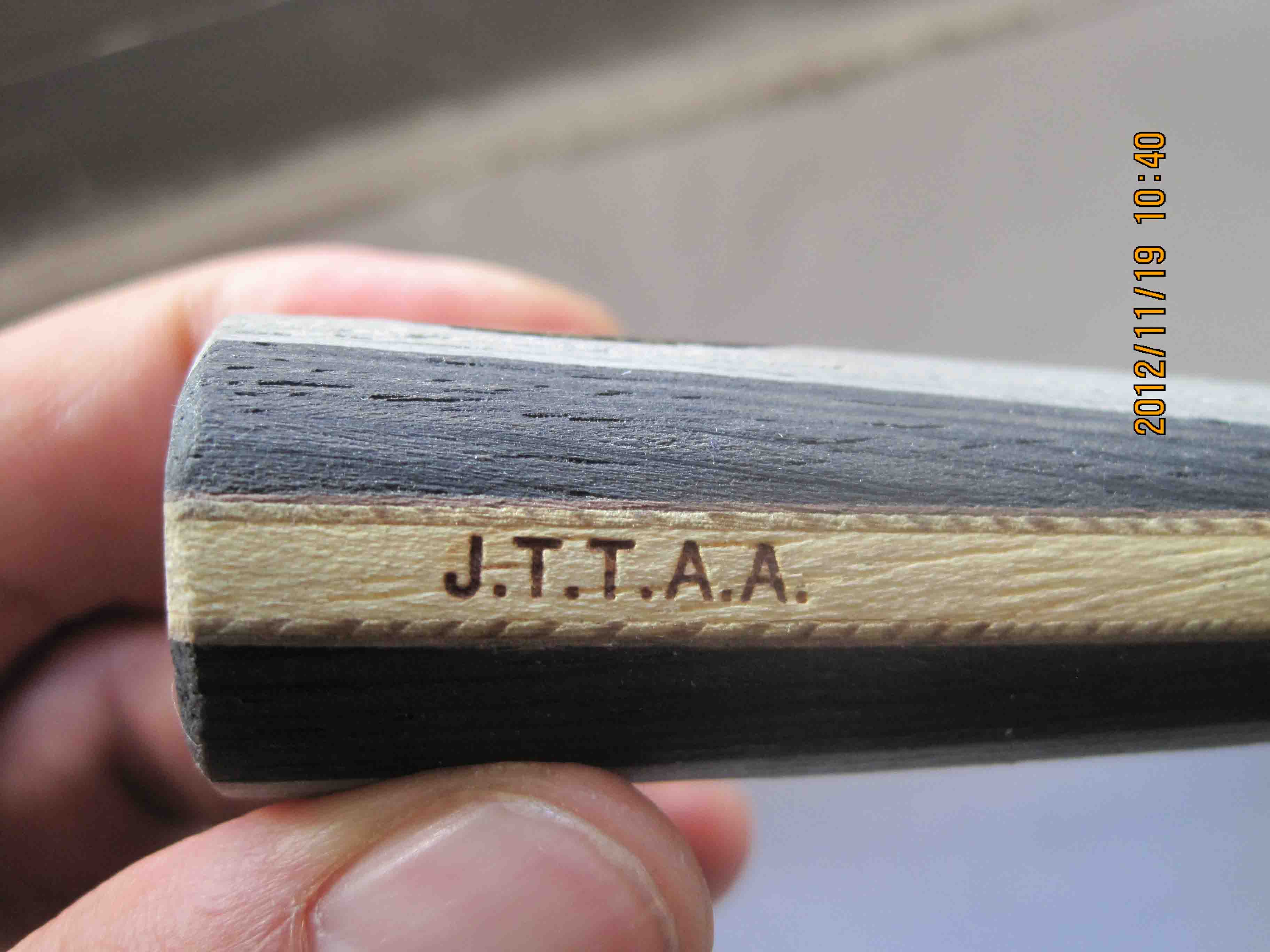 365Ԫ���ʣ��������һ֧���ְ�YEO����ͷ��С�ˣ����΢��ĥ������ұ�������һ�����ƣ��ұ�û�С�֧��֧�������ף��ȿȻ��ϲ����