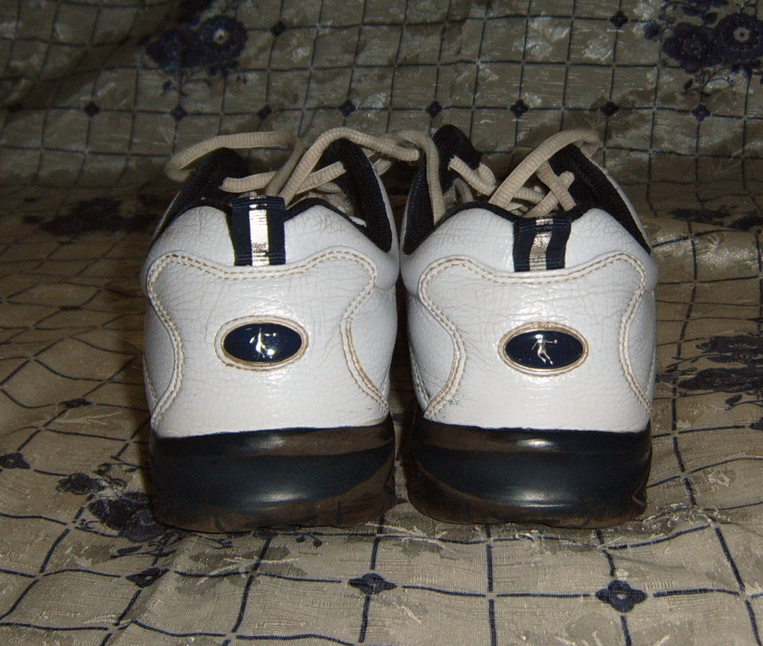 ת���ǵ�����Ь�������棩44��