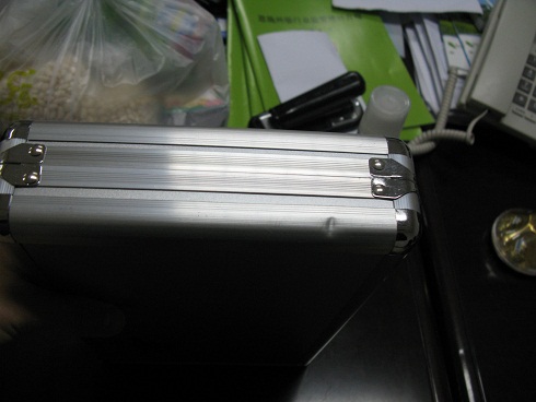 ���˦�����н������Ͻ�Ӳ���İ����칭������������R7soft�׽�