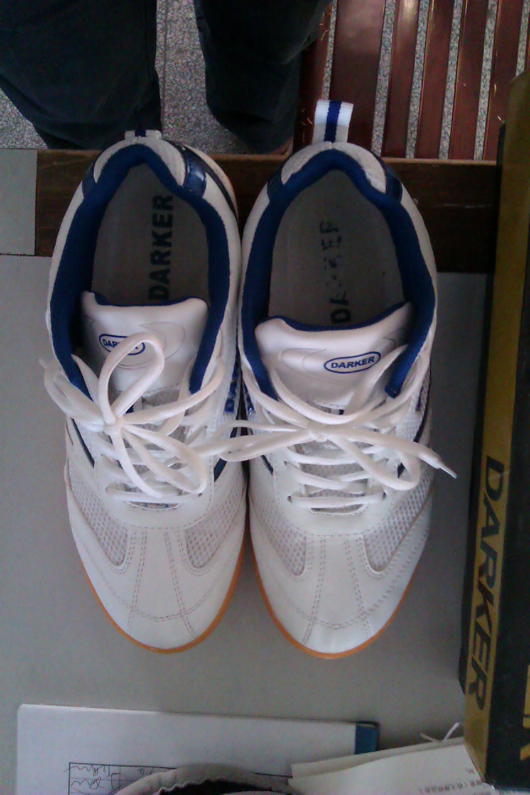 ��һ˫�߷´��ƹ����Ь��ֻ����һ�Σ���Ϊ��С�����ˣ��ʳ������Դ����ˣ������41�룬ʵ��ƫС��39��40��ĽŴ�û���⡣80���ʡ�QQ472347791