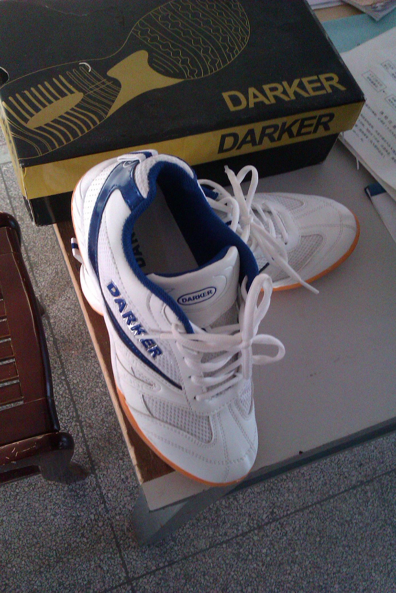 ��һ˫�߷´��ƹ����Ь��ֻ����һ�Σ���Ϊ��С�����ˣ��ʳ������Դ����ˣ������41�룬ʵ��ƫС��39��40��ĽŴ�û���⡣80���ʡ�QQ472347791