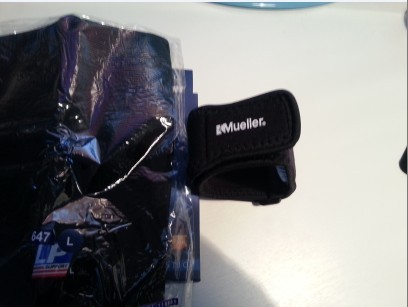 ���������˶�����һ�ס���ϥһ�ԣ�����һ������200Ԫ