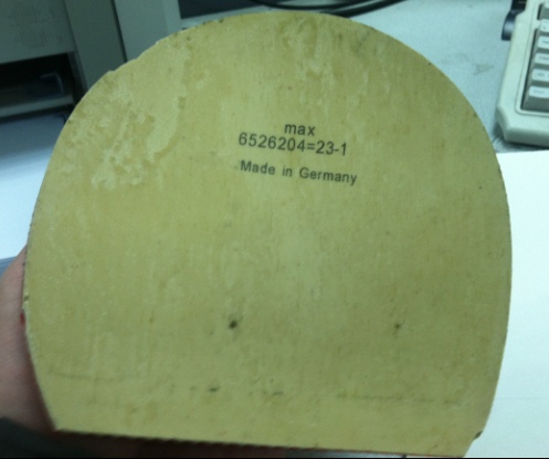 ����ˣ�DONIC�� FD��װ��ɫһ��