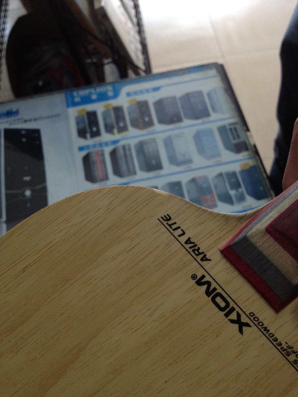 ��9����XIOM ARIA LITE