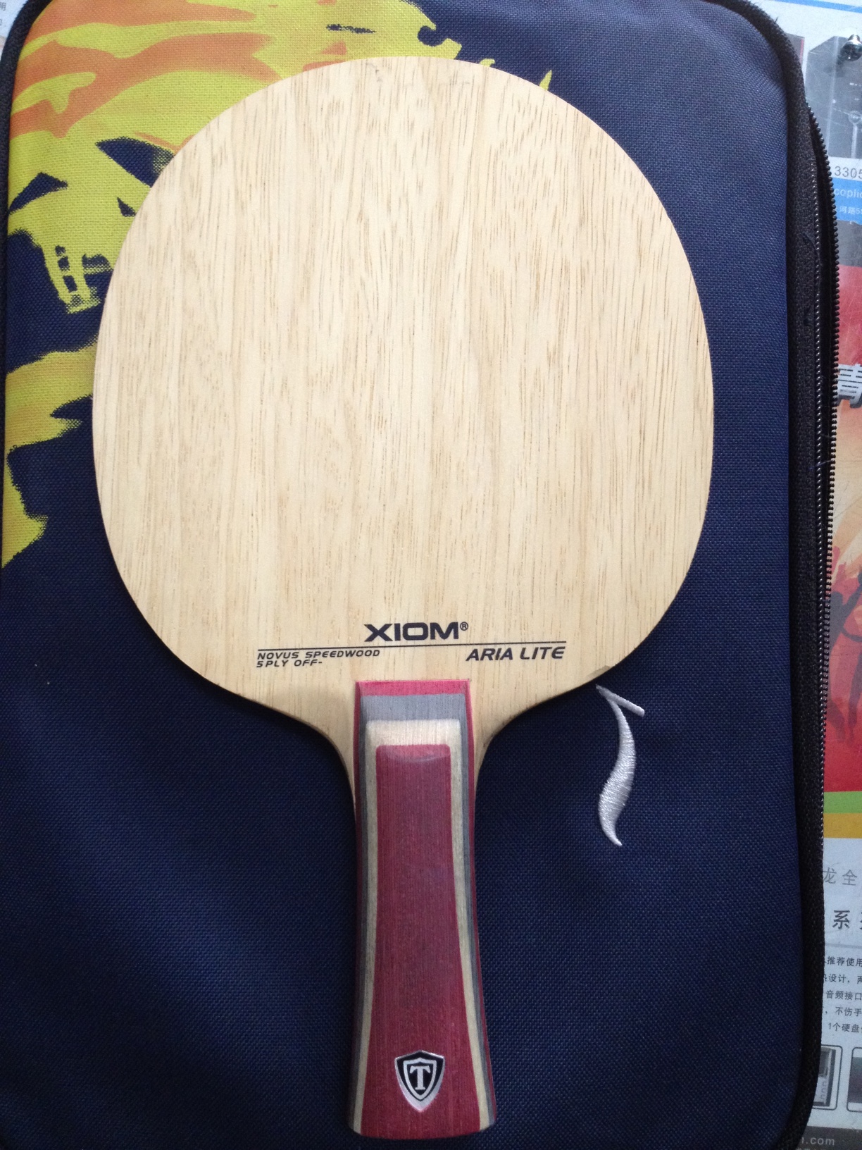 ��9����XIOM ARIA LITE