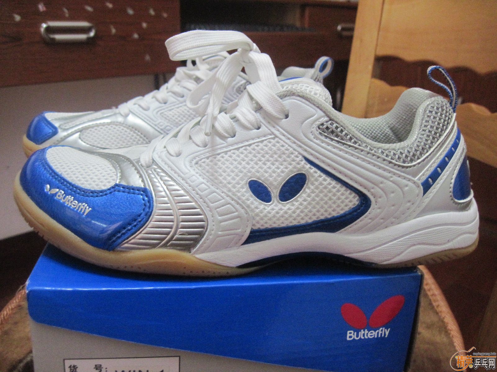 300Ԫ���ʳ�����ƹ����Ь�򻻽�Ƥ