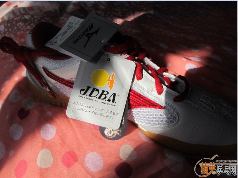 ���λ���Ѱ��Ҽ���һ˫����Ũƹ����Ь����ʤ�м�