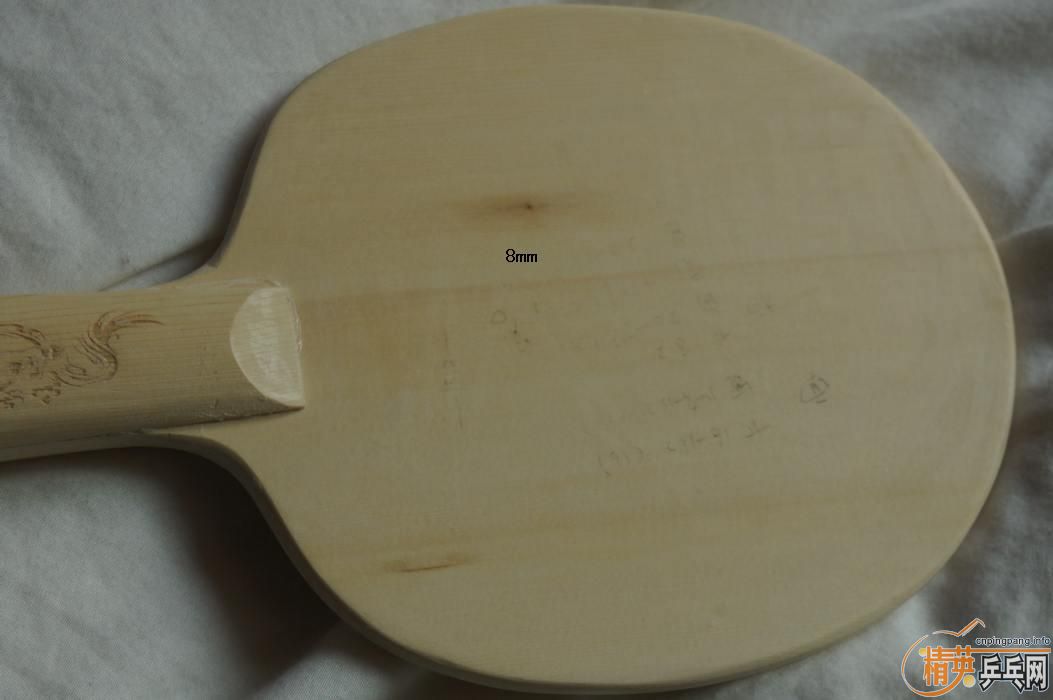 ת��������ֱ����2�飬�ֱ���8mm��9mm