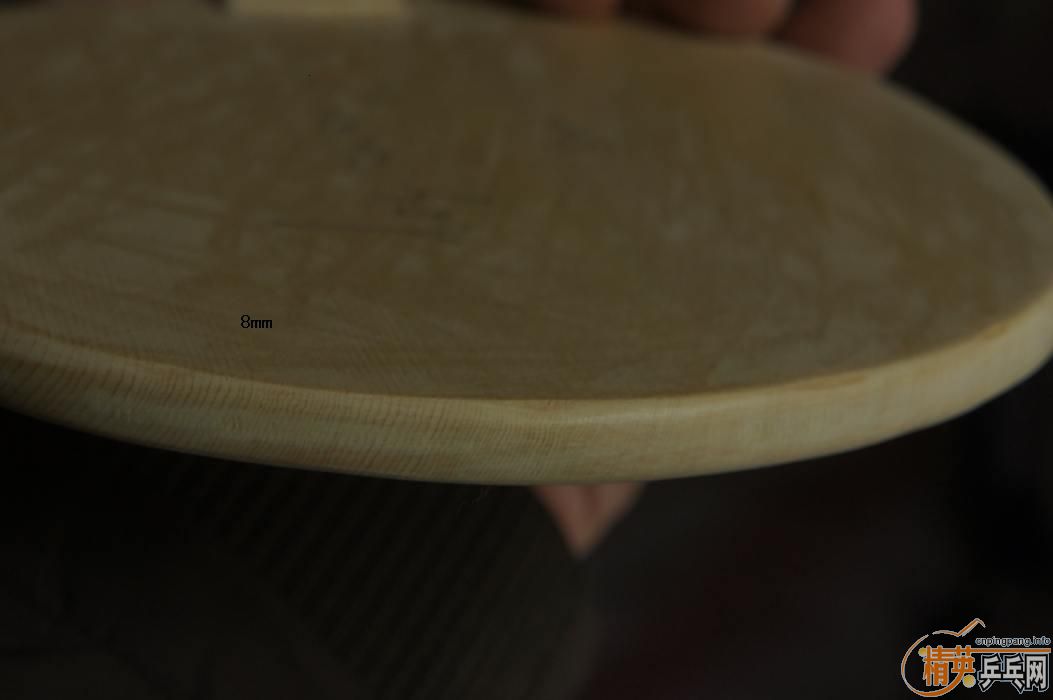 ת��������ֱ����2�飬�ֱ���8mm��9mm