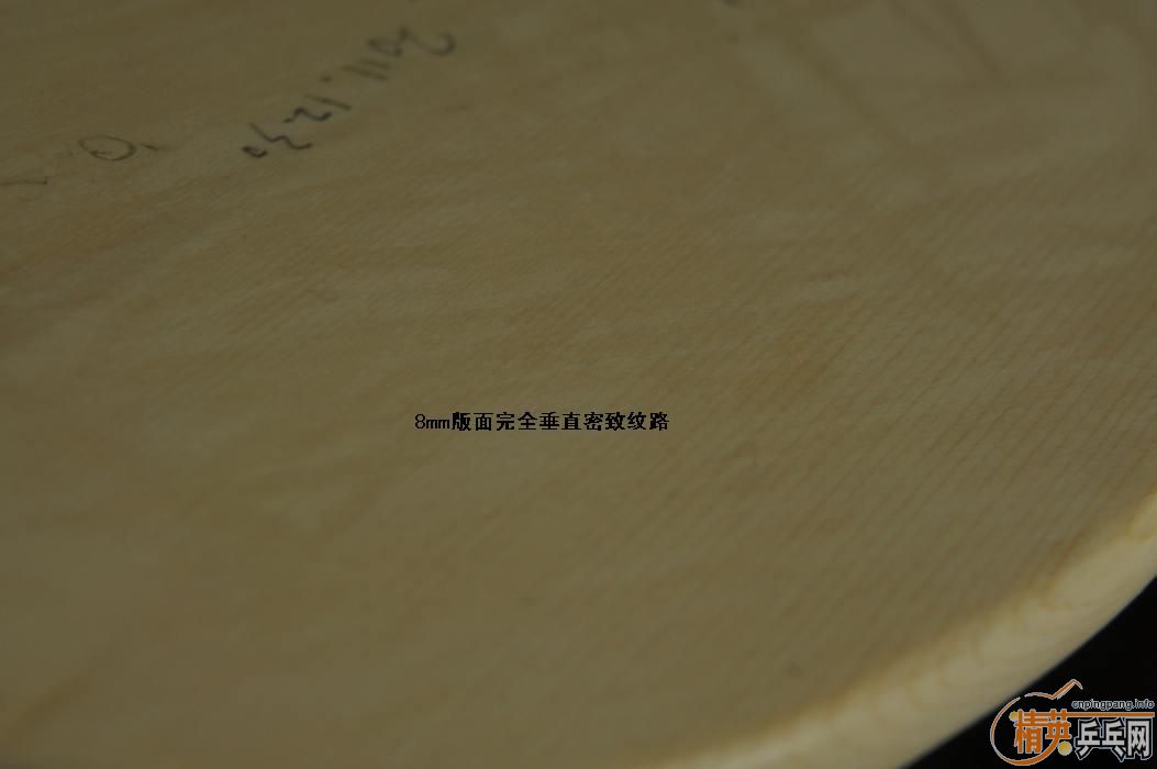 ת��������ֱ����2�飬�ֱ���8mm��9mm