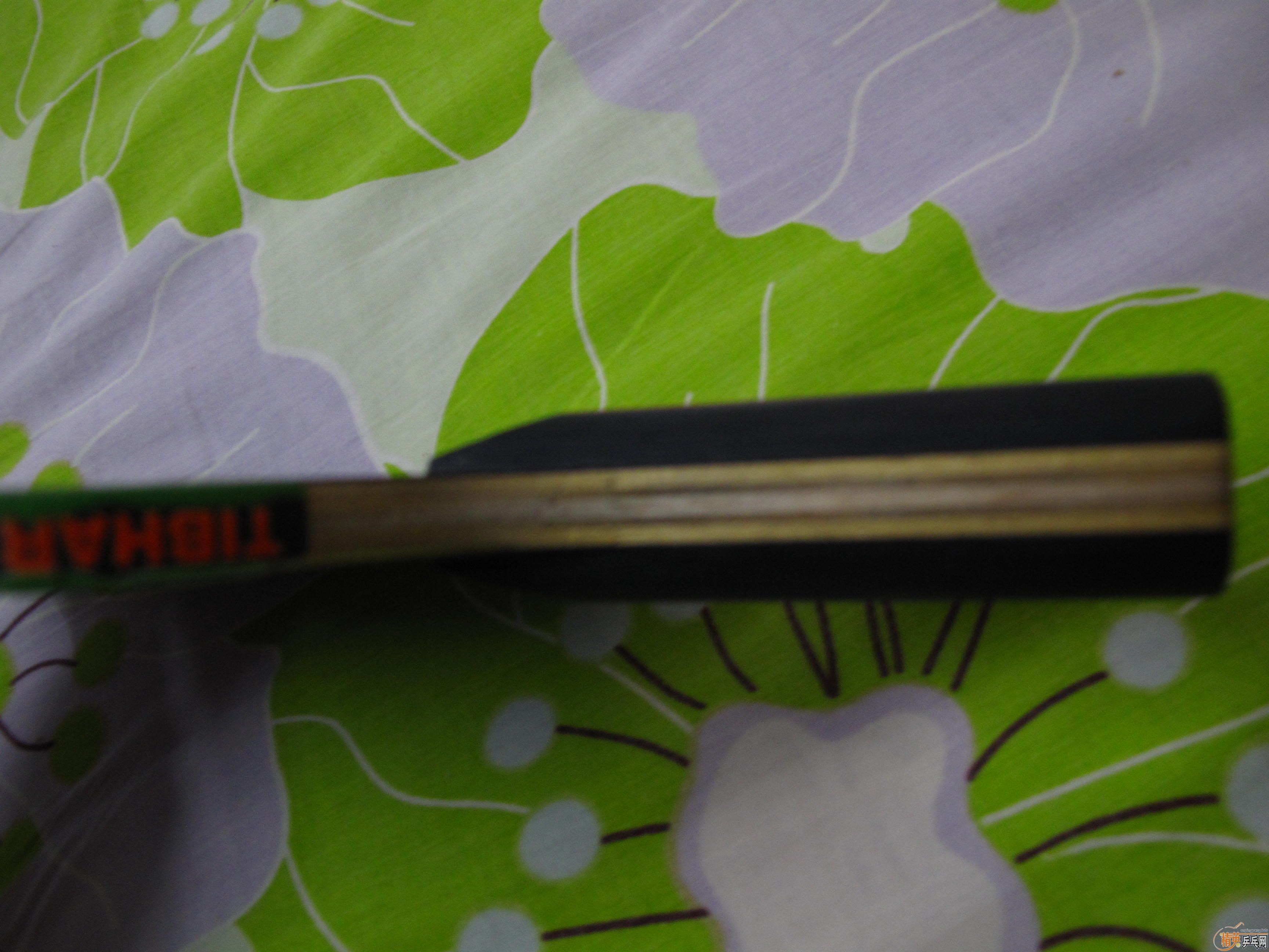 ��ͦ�κ�ɫ��ը���򻻺����¾�