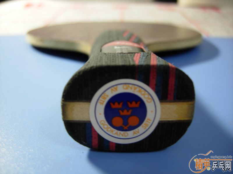 ��һ֧ŷ��stiga-offensive wood�İ��ӣ�һ��Donic�Ľ�ƤDonic Coppa X1(Platin)