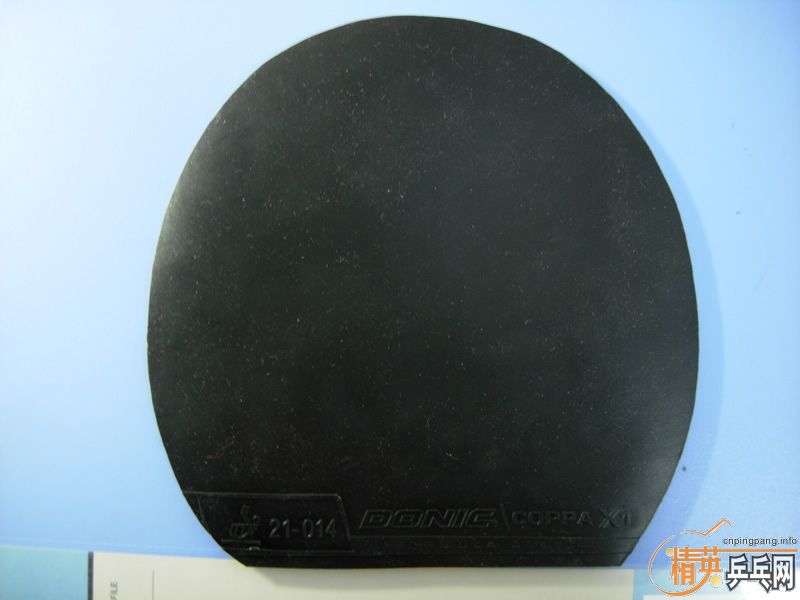 ��һ֧ŷ��stiga-offensive wood�İ��ӣ�һ��Donic�Ľ�ƤDonic Coppa X1(Platin)