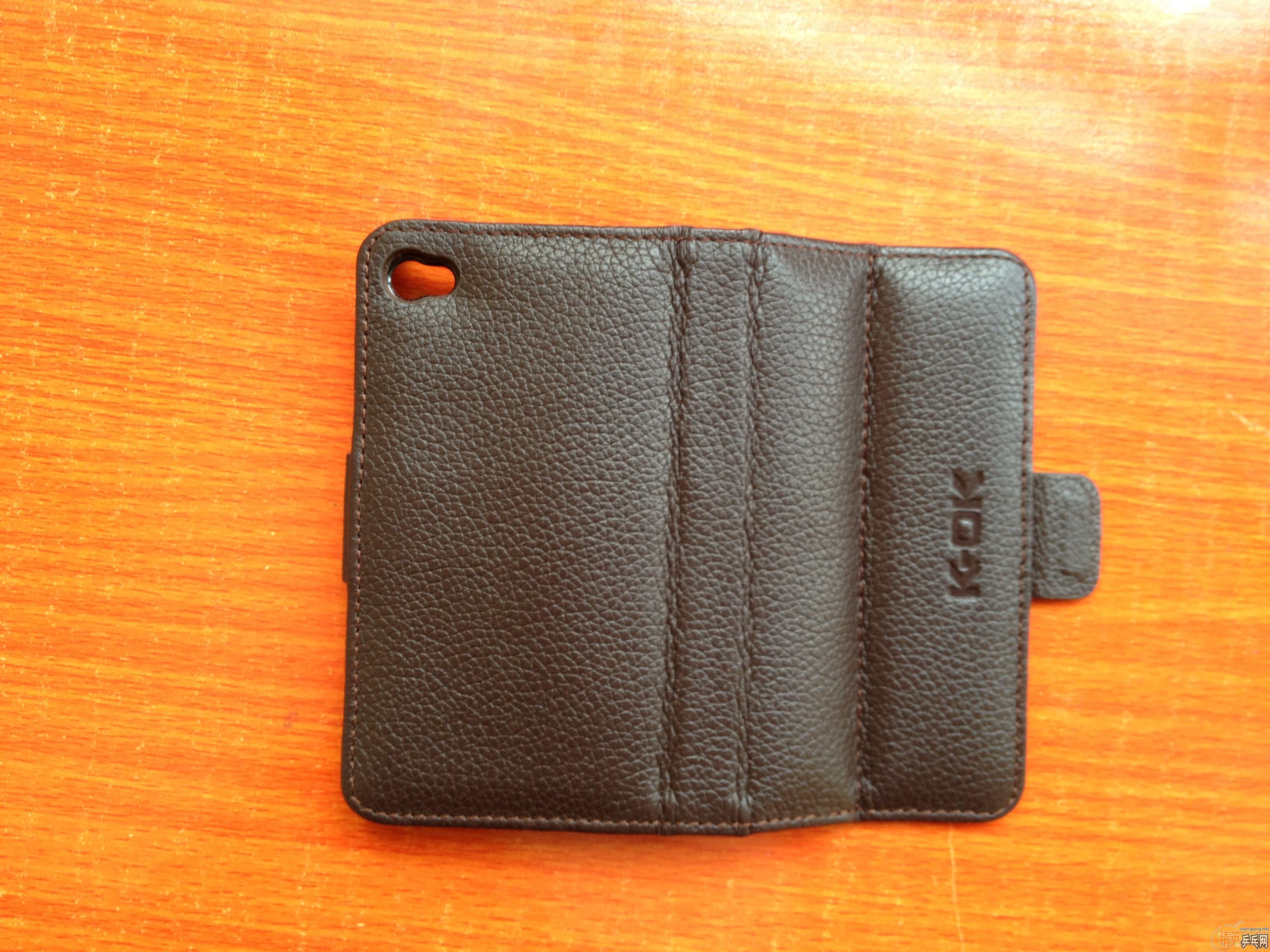 ����ɫ�ذ��Ĳ��� ALC ��̩��˹���԰���iPhone4/4s��Ƥ�׶��Ǻó�ɫ��������Ҫ����