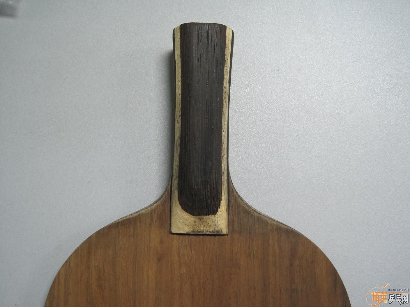 ��Nittku Rutis �����װ�