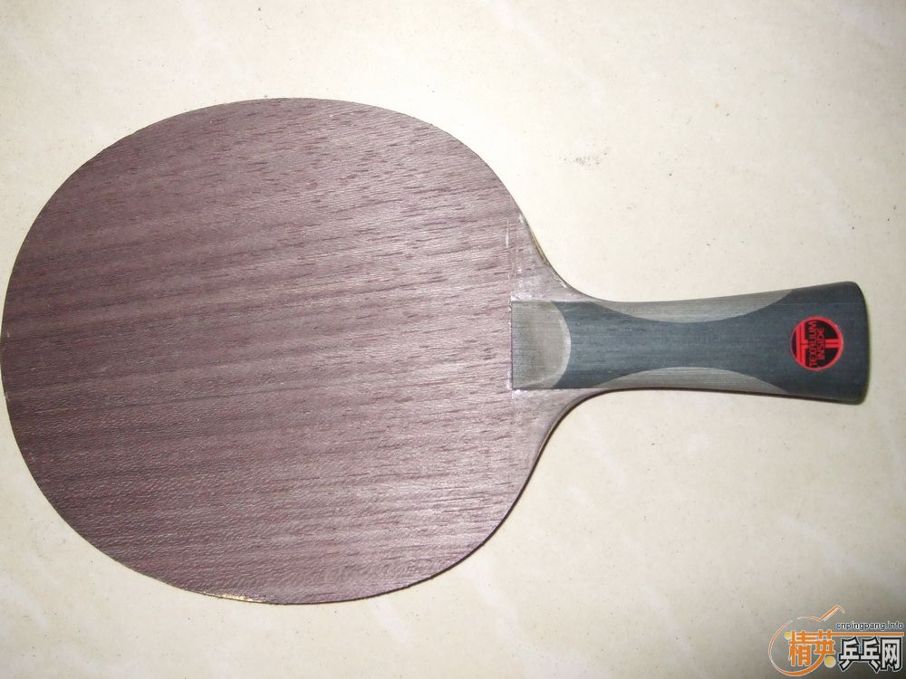 �����γ� �����ղص�nittaku-avolax �� donic-liping