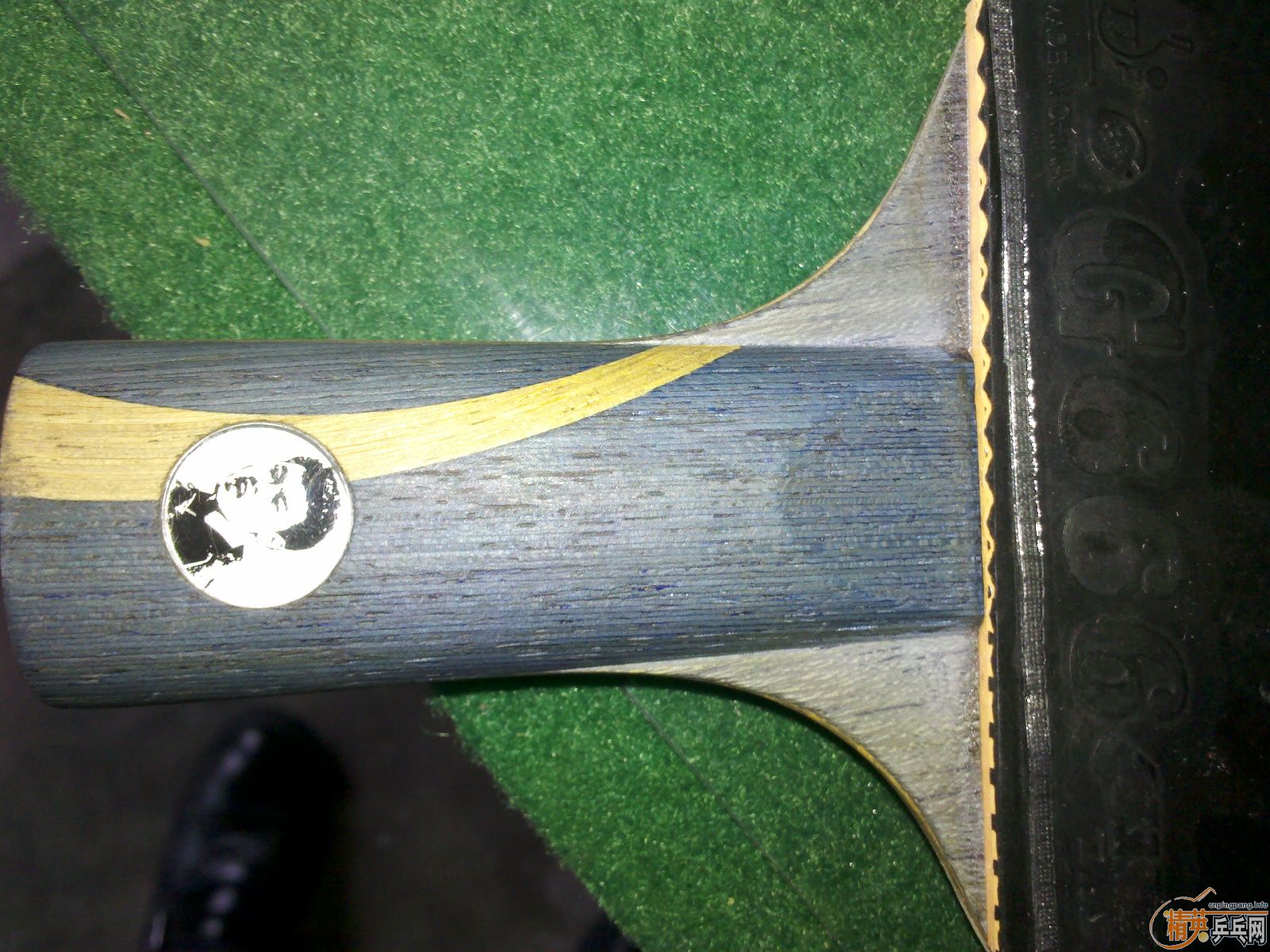 �����ֱ��ϻ�ɫ�ĸո���ô�����ǵĲ�һ����