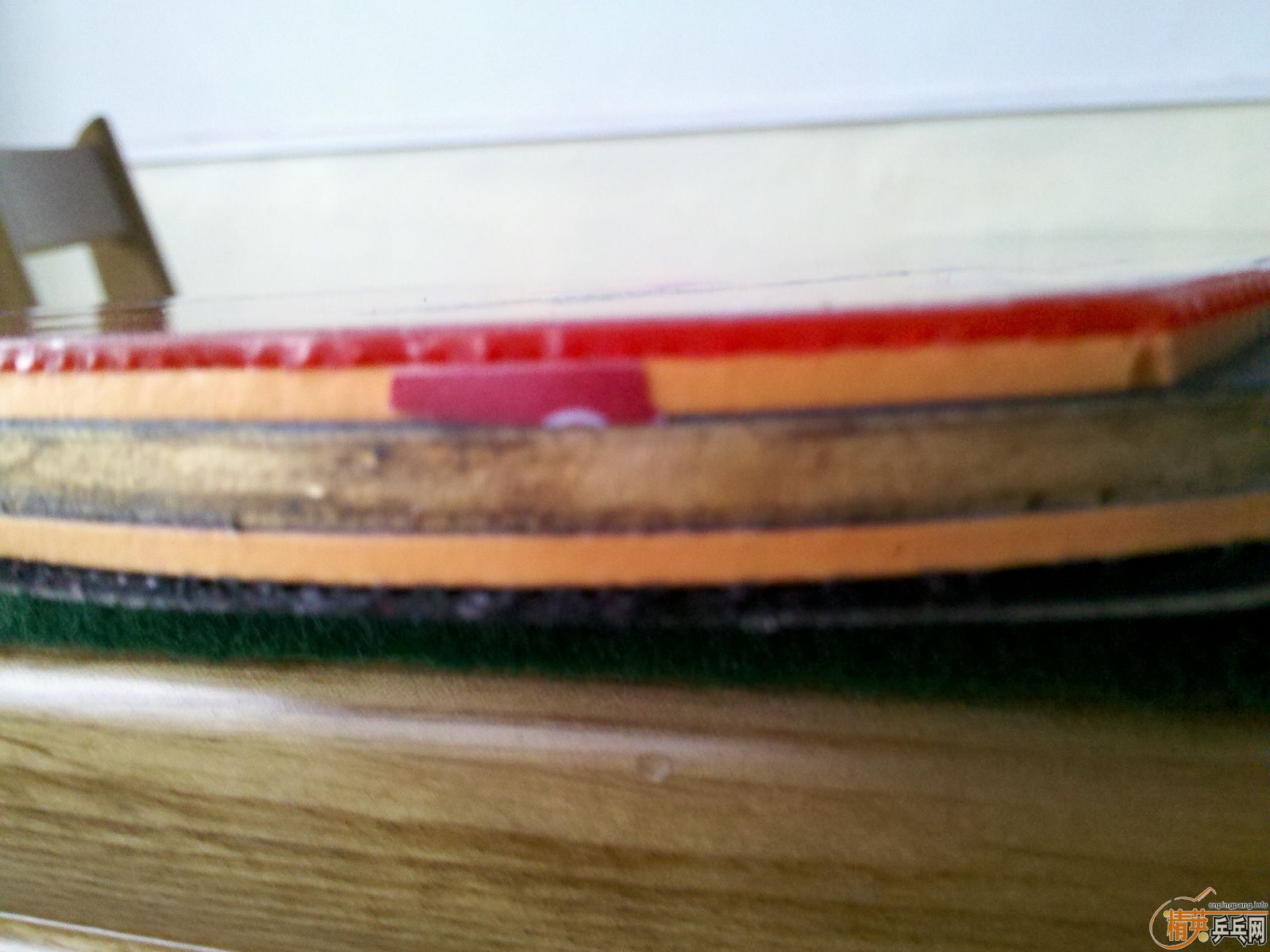 �����ֱ��ϻ�ɫ�ĸո���ô�����ǵĲ�һ����