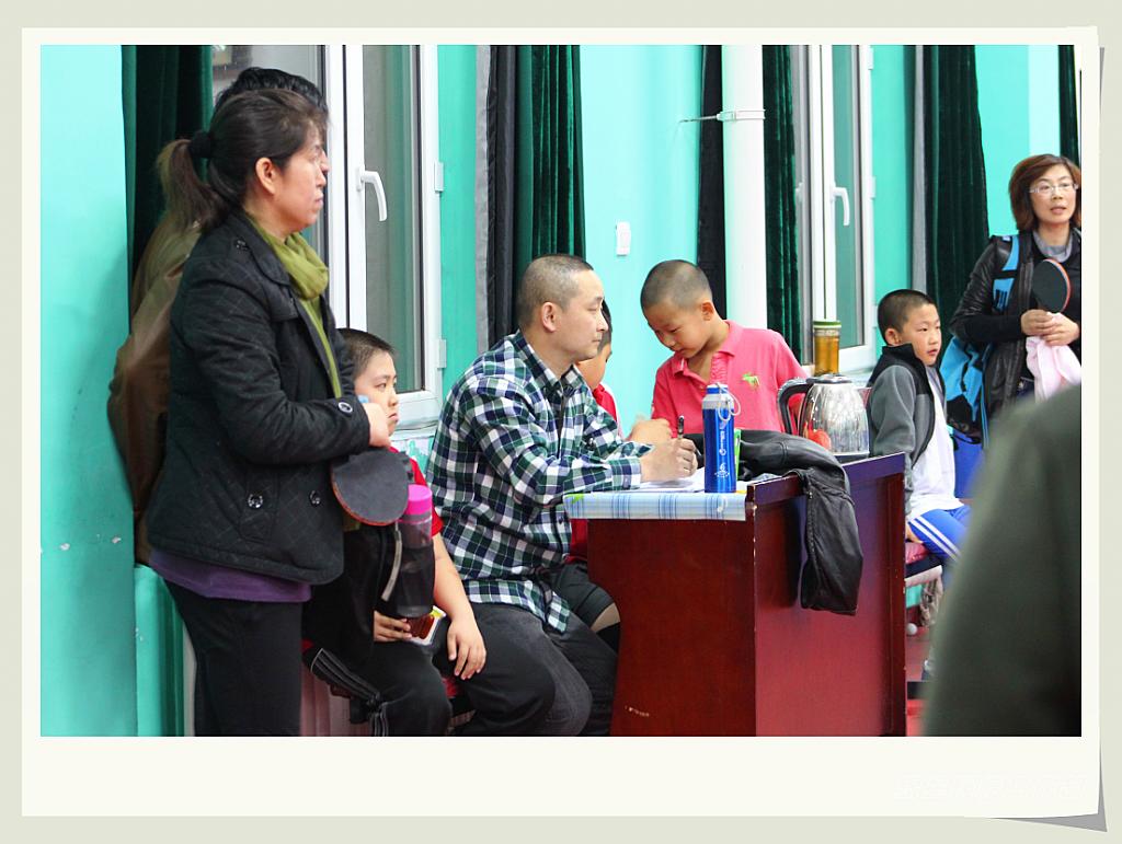 ��ƹ�ҡ���־����ԭ����վ����A��4�±�������