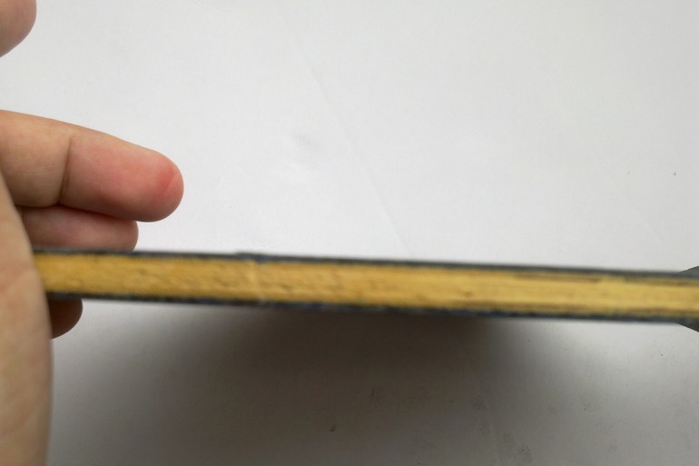 �������FL