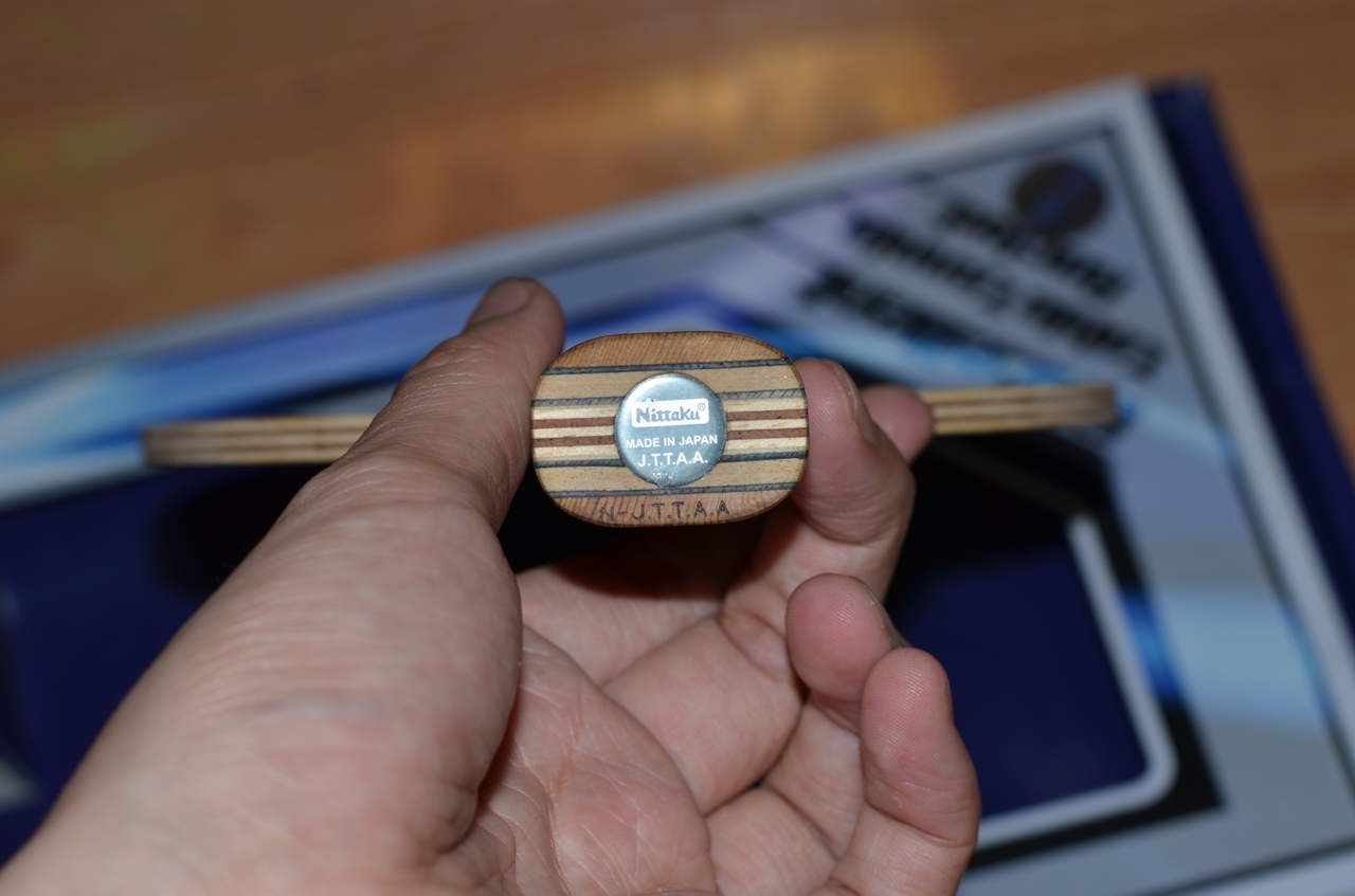 ��ֻ����һ�ε�������С�񣬺�ɫGrips�׽�����ɫ�����׽��ȣ������߽�