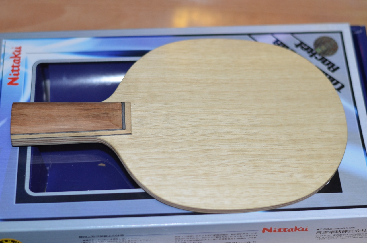 ��ֻ����һ�ε�������С�񣬺�ɫGrips�׽�����ɫ�����׽��ȣ������߽�