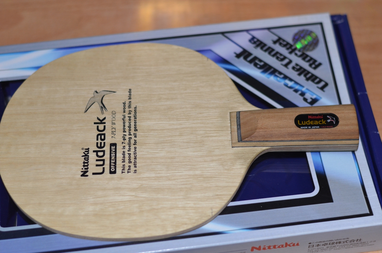 ��ֻ����һ�ε�������С�񣬺�ɫGrips�׽�����ɫ�����׽��ȣ������߽�