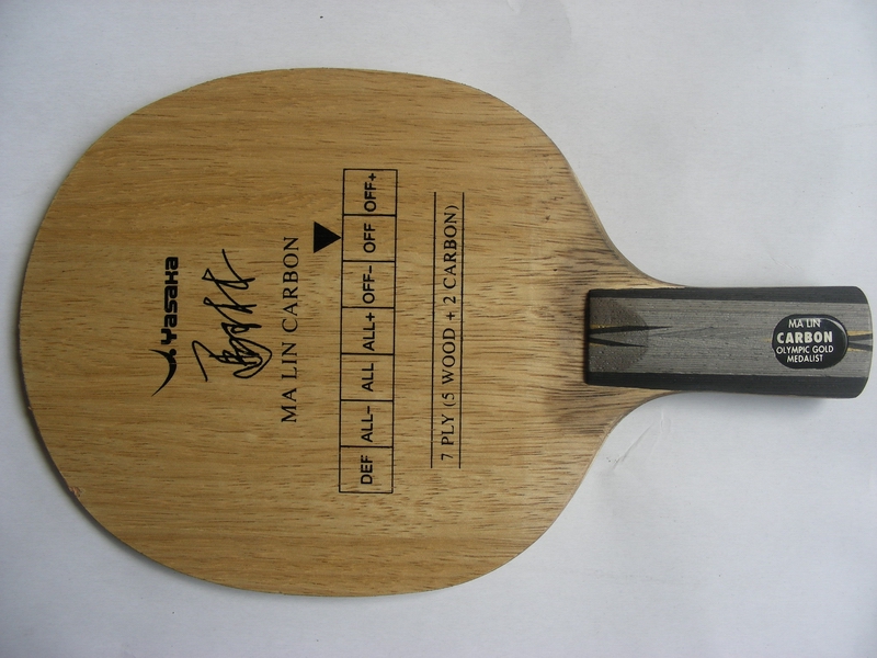 ��һ���ɫ���õ��ϰ��л�����̼��һ���°�ŷ����ֱ̼��