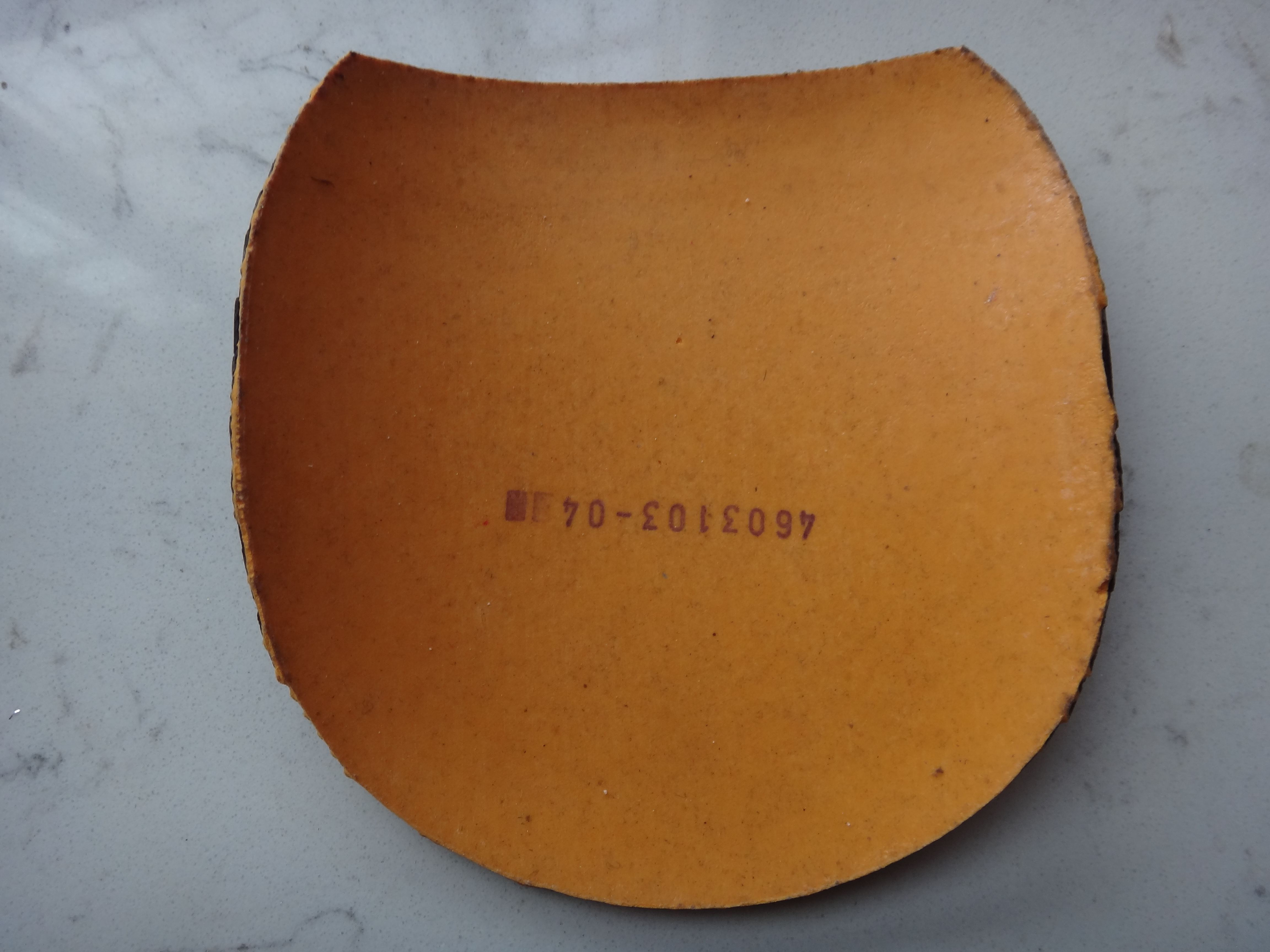 ����ɫ�������ͺ�ɫ����