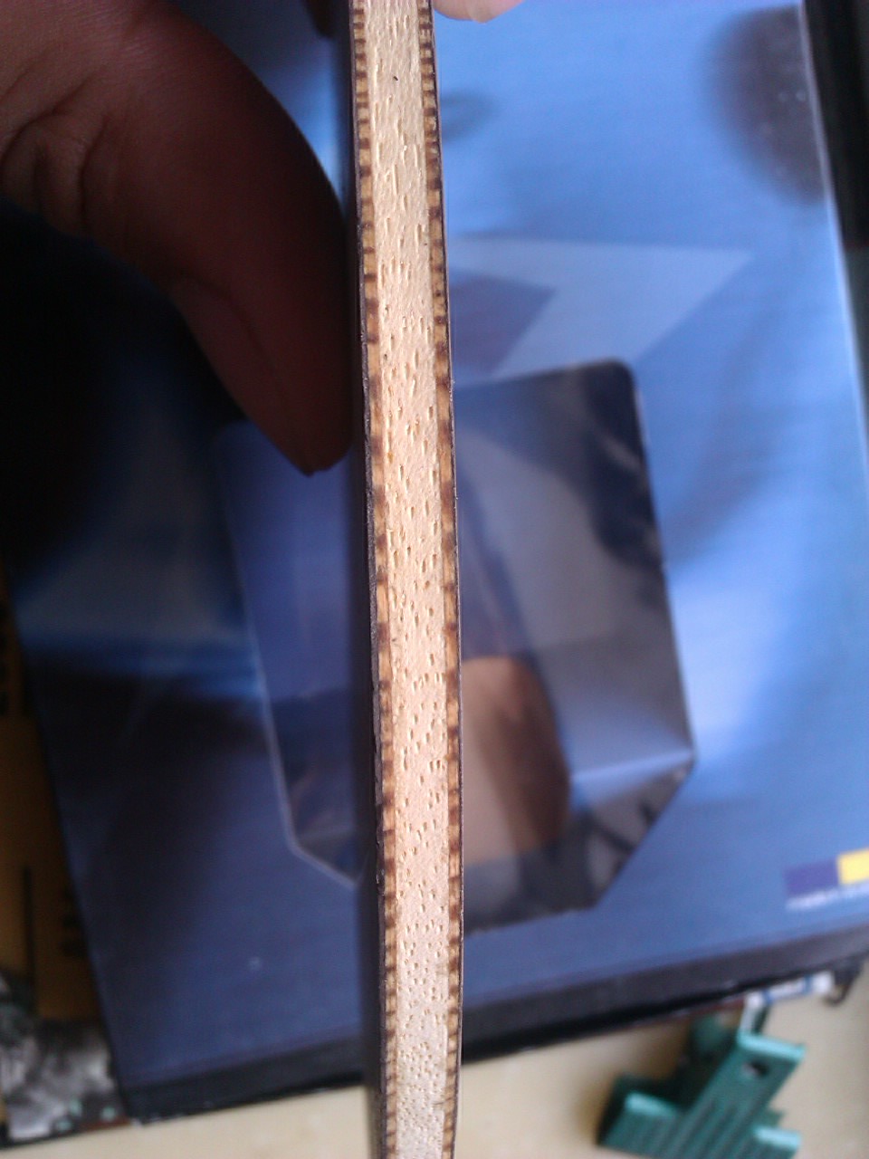 ���OC�ɸ�˹ ST��    ���ȶ�����+2.0��ɫ