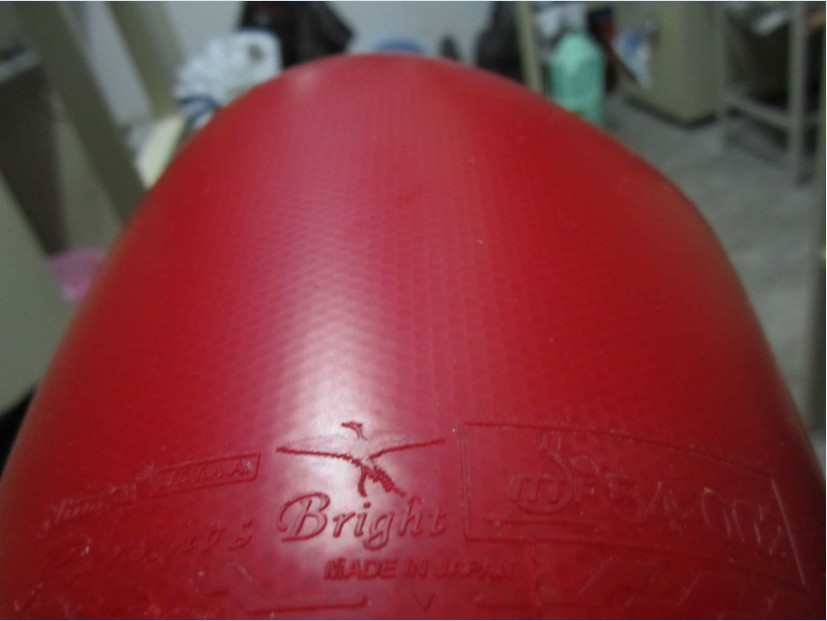 ������������ɫ���ˣ�Ӳ�� ��ɫ��̤������