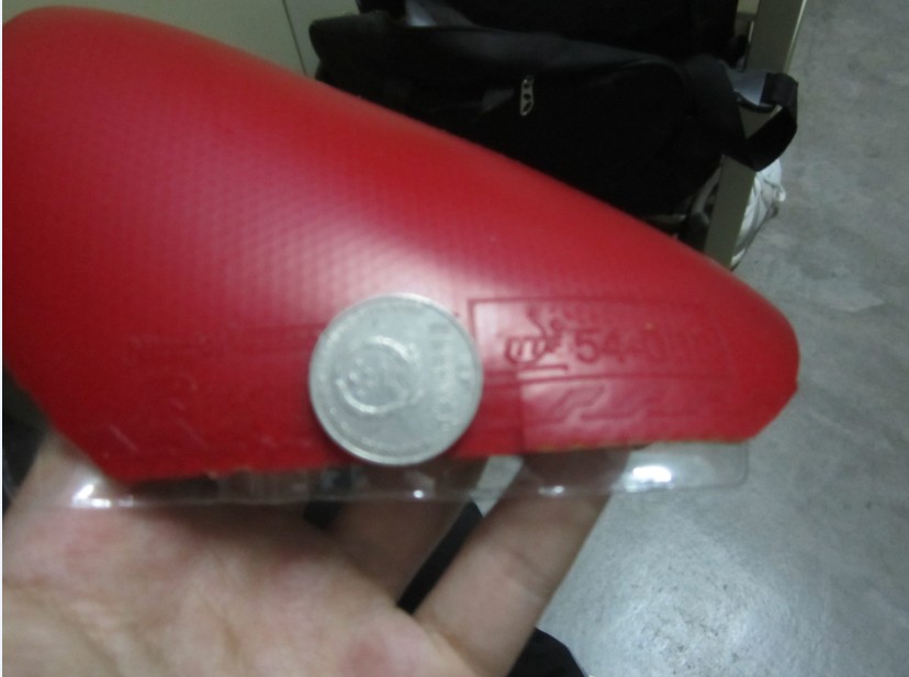 ������������ɫ���ˣ�Ӳ�� ��ɫ��̤������