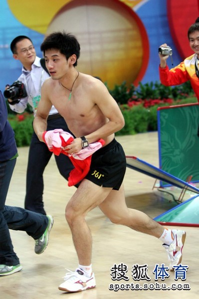 ������  ת��Щ��Ӣ���ѿ���ϲ����װ�� �ɵĲ���