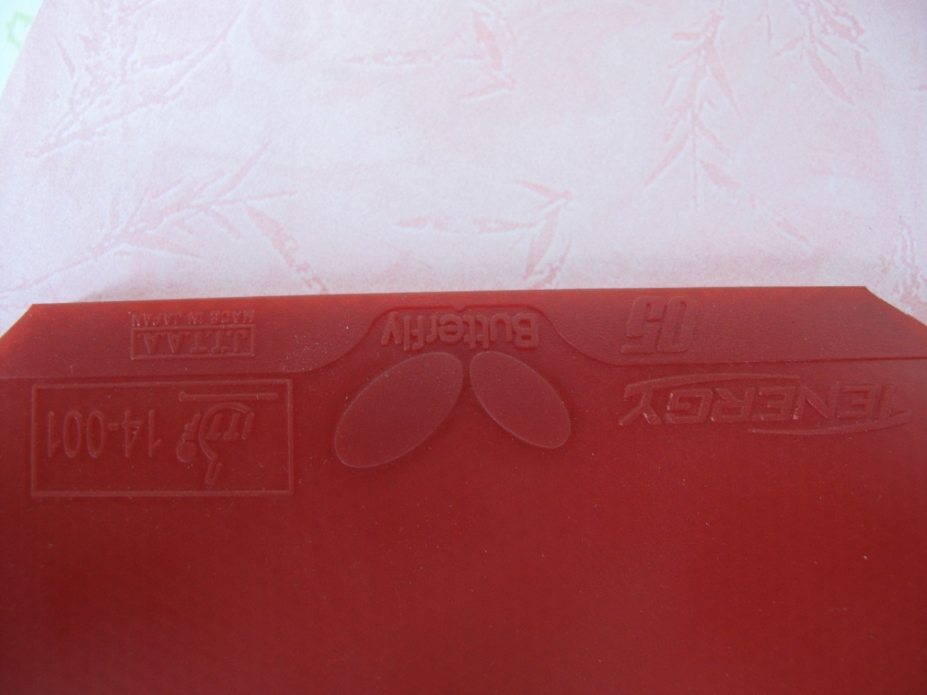 ��һ�ź�ɫT05