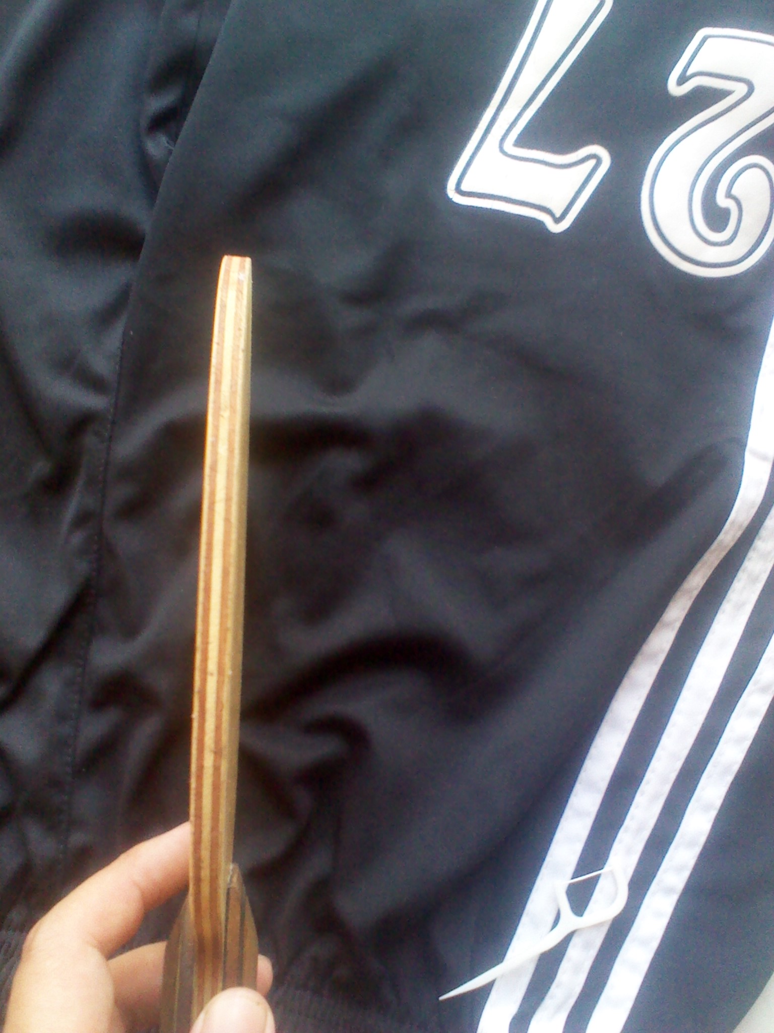 ����ɫ�����������������ִ��� 560 ����