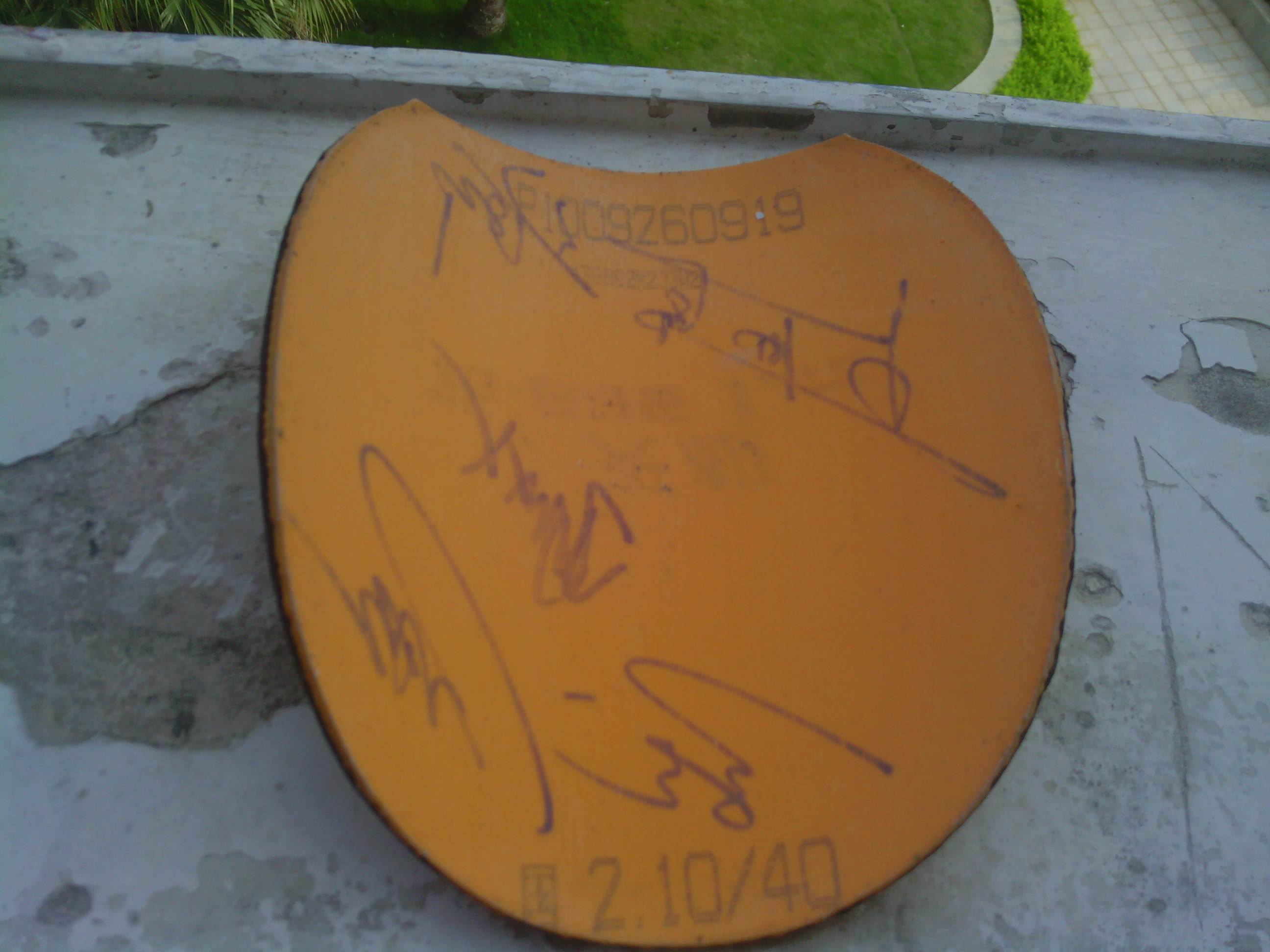 ����100Ԫ����