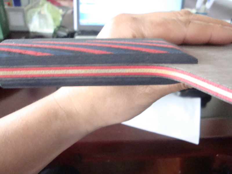 �鷳�����������ҷ�һ�죬�������ʵ�ĺ����α