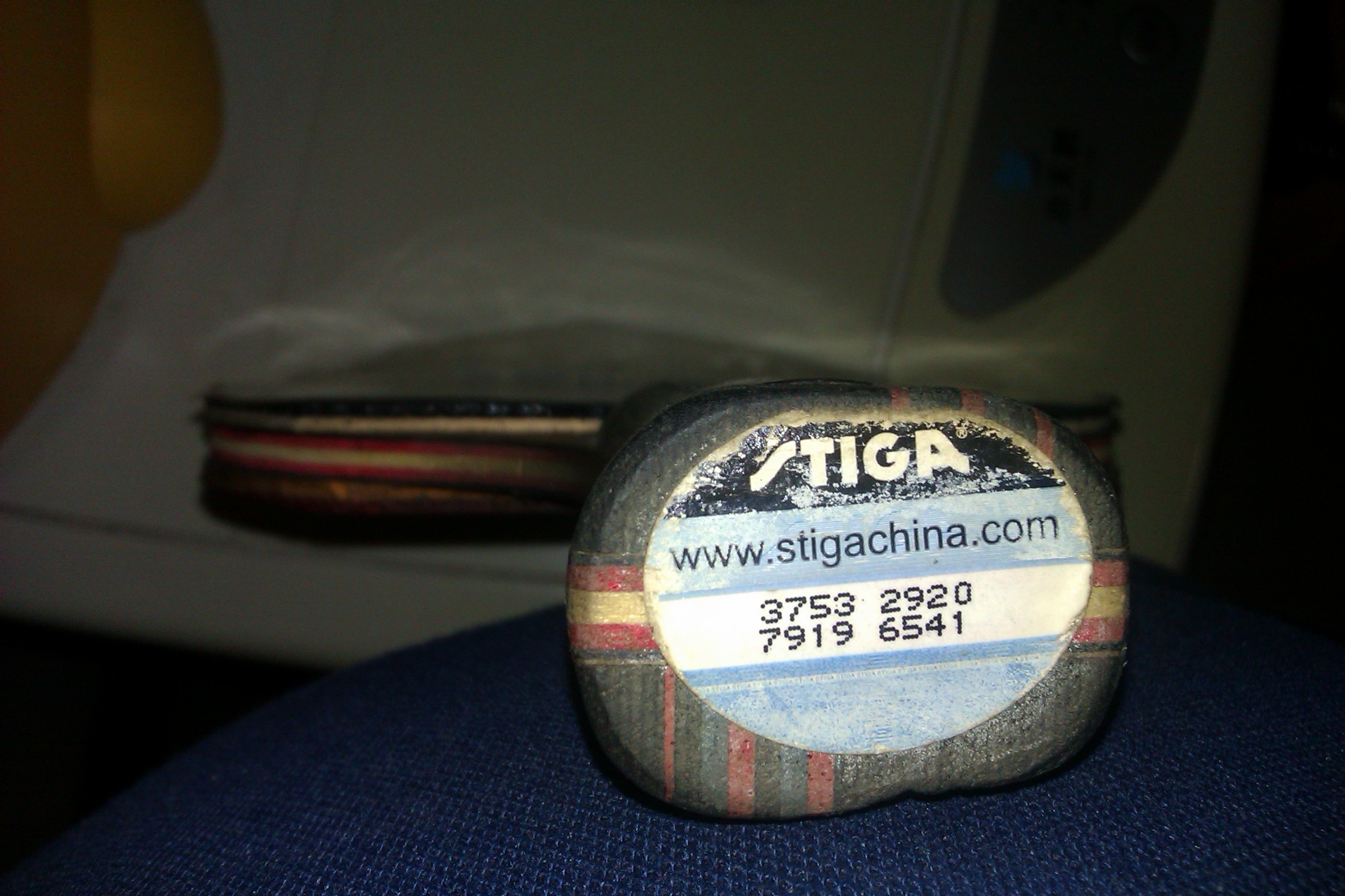 ��һ����������صװ壬ͬʱ���۾ų��µ�˹�ٿ�7.6���̼���װ�