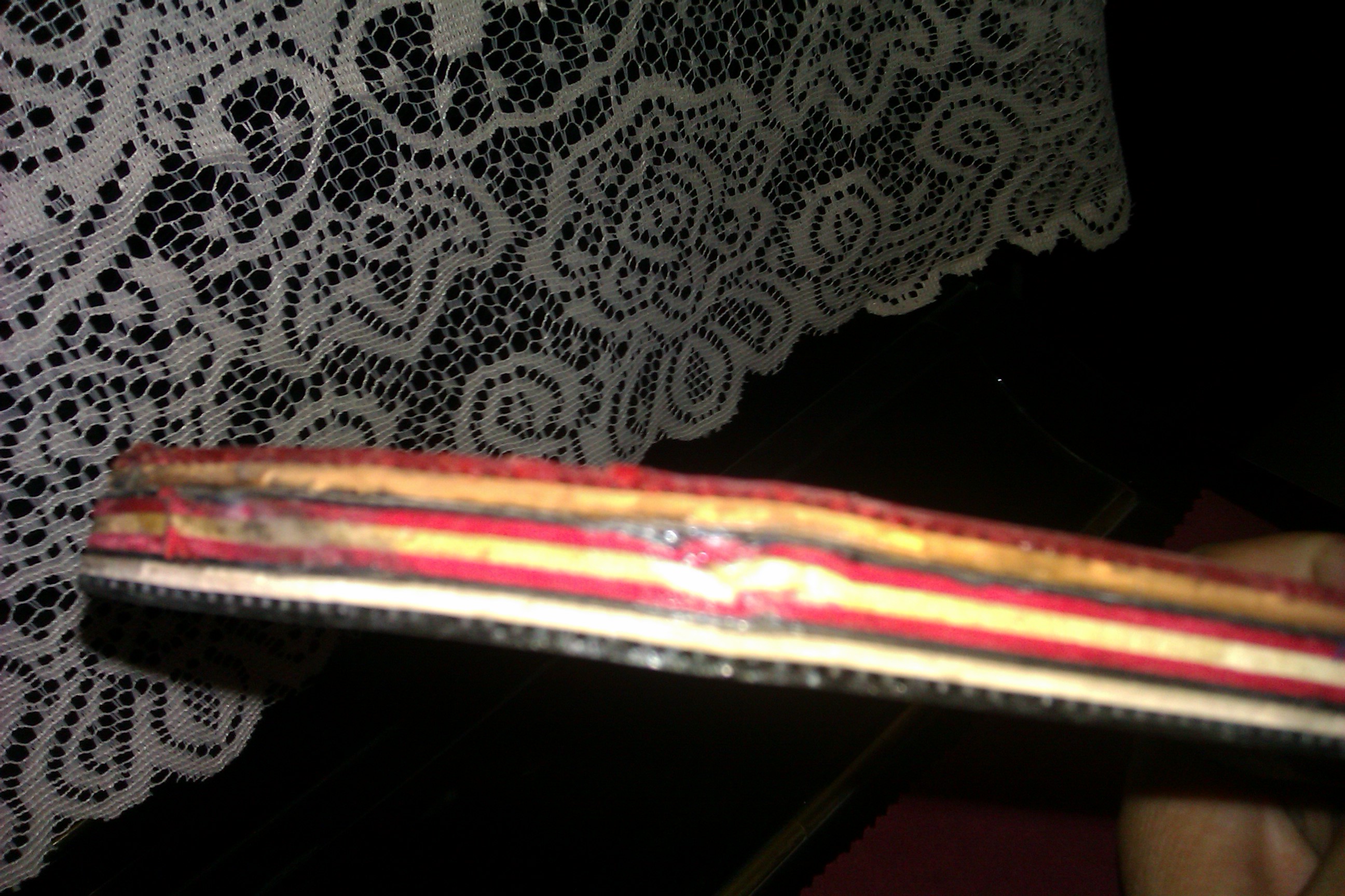 ��һ����������صװ壬ͬʱ���۾ų��µ�˹�ٿ�7.6���̼���װ�