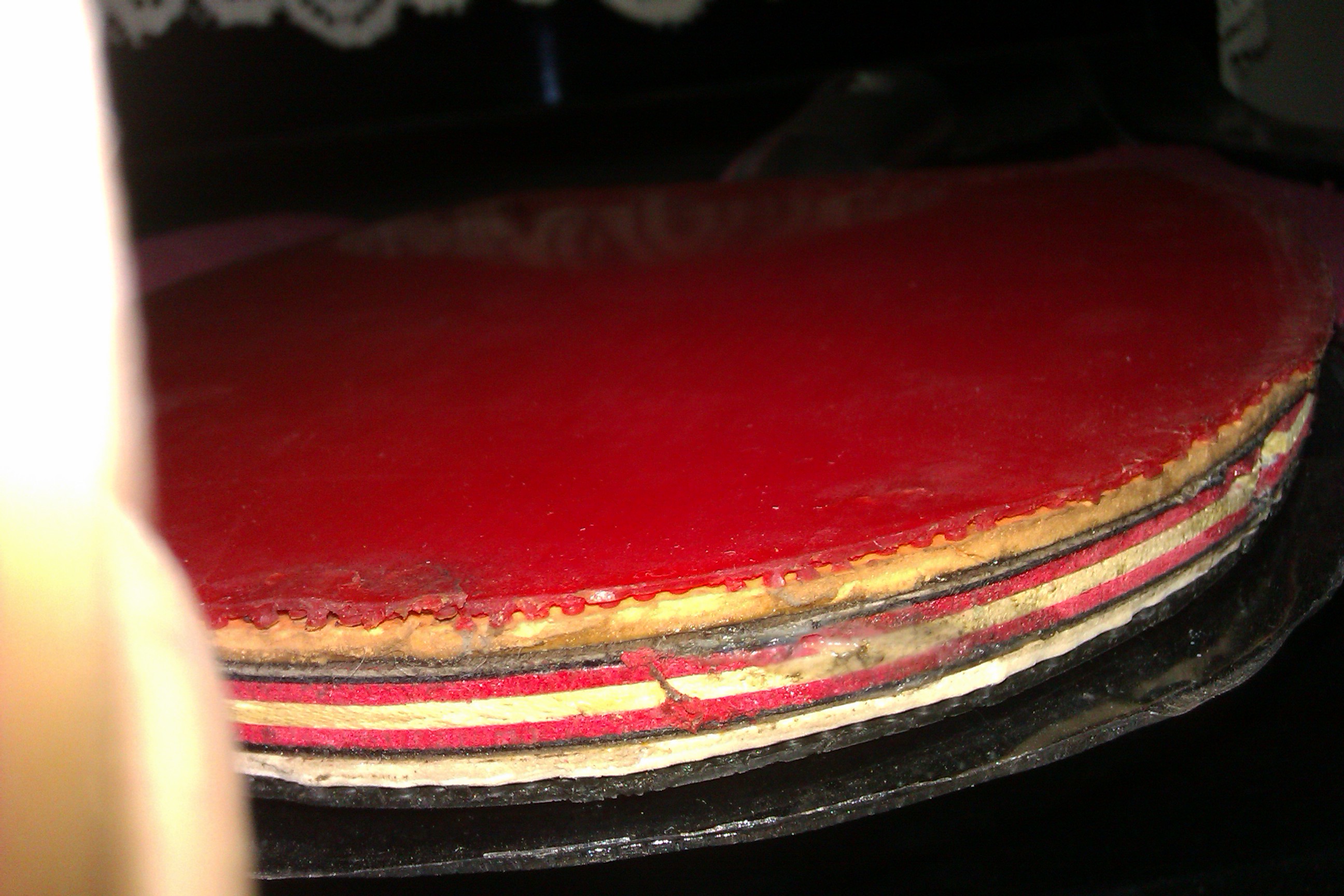 ��һ����������صװ壬ͬʱ���۾ų��µ�˹�ٿ�7.6���̼���װ�