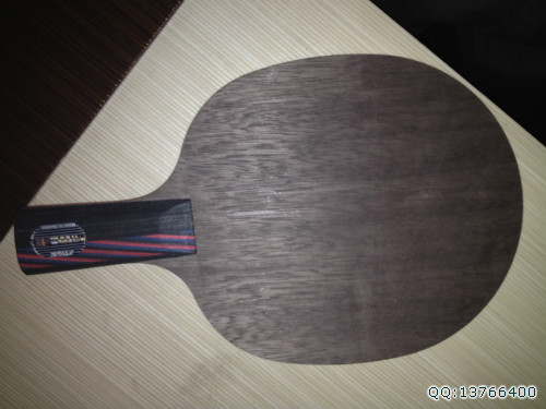 �ڳ�һ��ֱ�� ���̼��