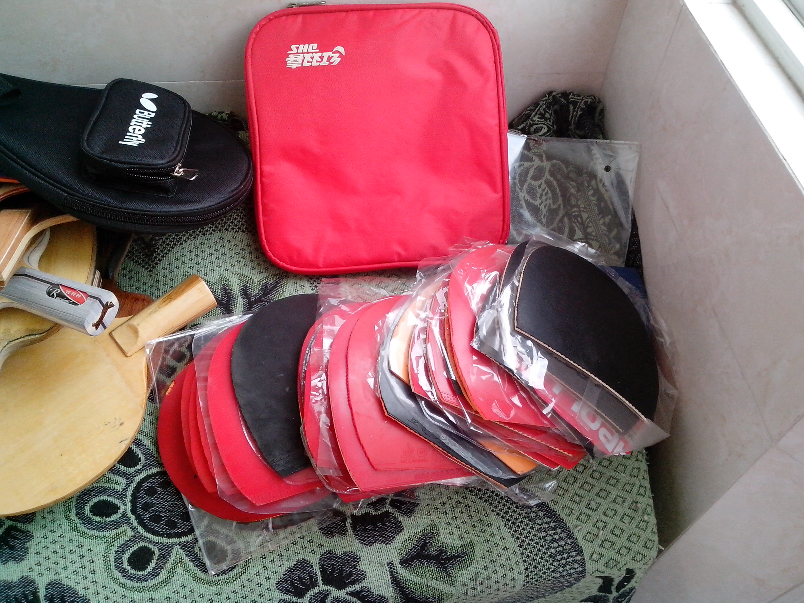 һ����ĵװ壬�����������ܺܲ����ĸ߷µװ壬�и߷º�̴7���߷�õ��7���߷�CL�ȣ�������������иƤ������