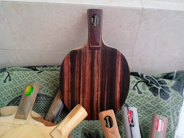 һ����ĵװ壬�����������ܺܲ����ĸ߷µװ壬�и߷º�̴7���߷�õ��7���߷�CL�ȣ�������������иƤ������