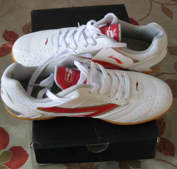 [ԭ��]������ƹ����Ь��43�룬135����