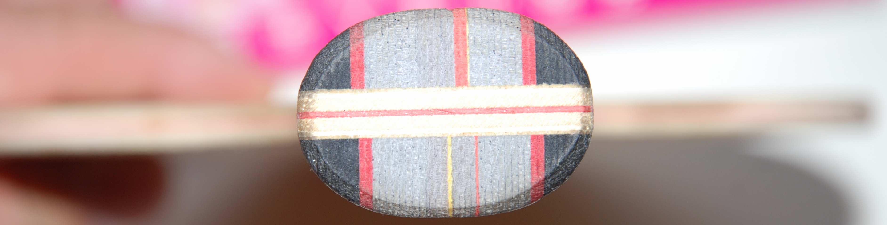 �����ѳ�YO40ŷ��һ�顣��������˿����ɫ��������΢��ĥ��