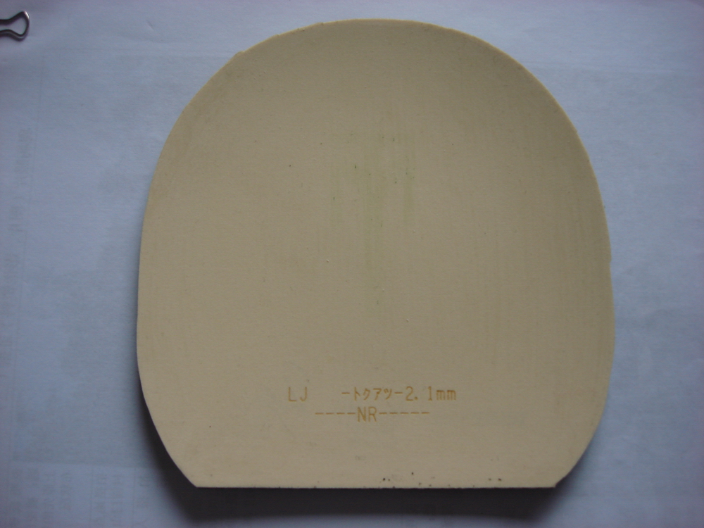 �ͼ۳�����ֱ�����ͺ͹������أ�220Ԫ��140Ԫ����ݡ�