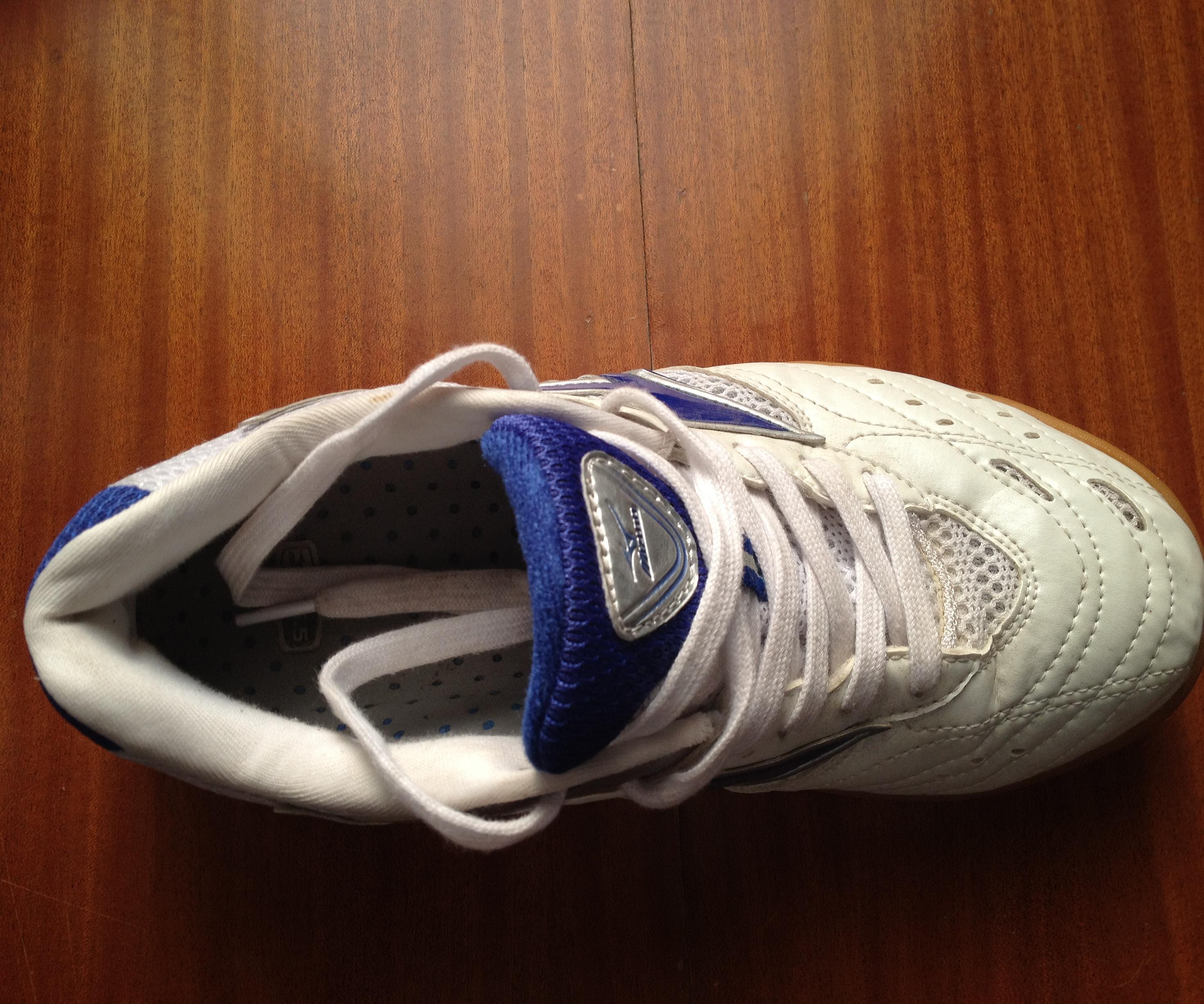 ������С������һ˫����Ũ��Ь