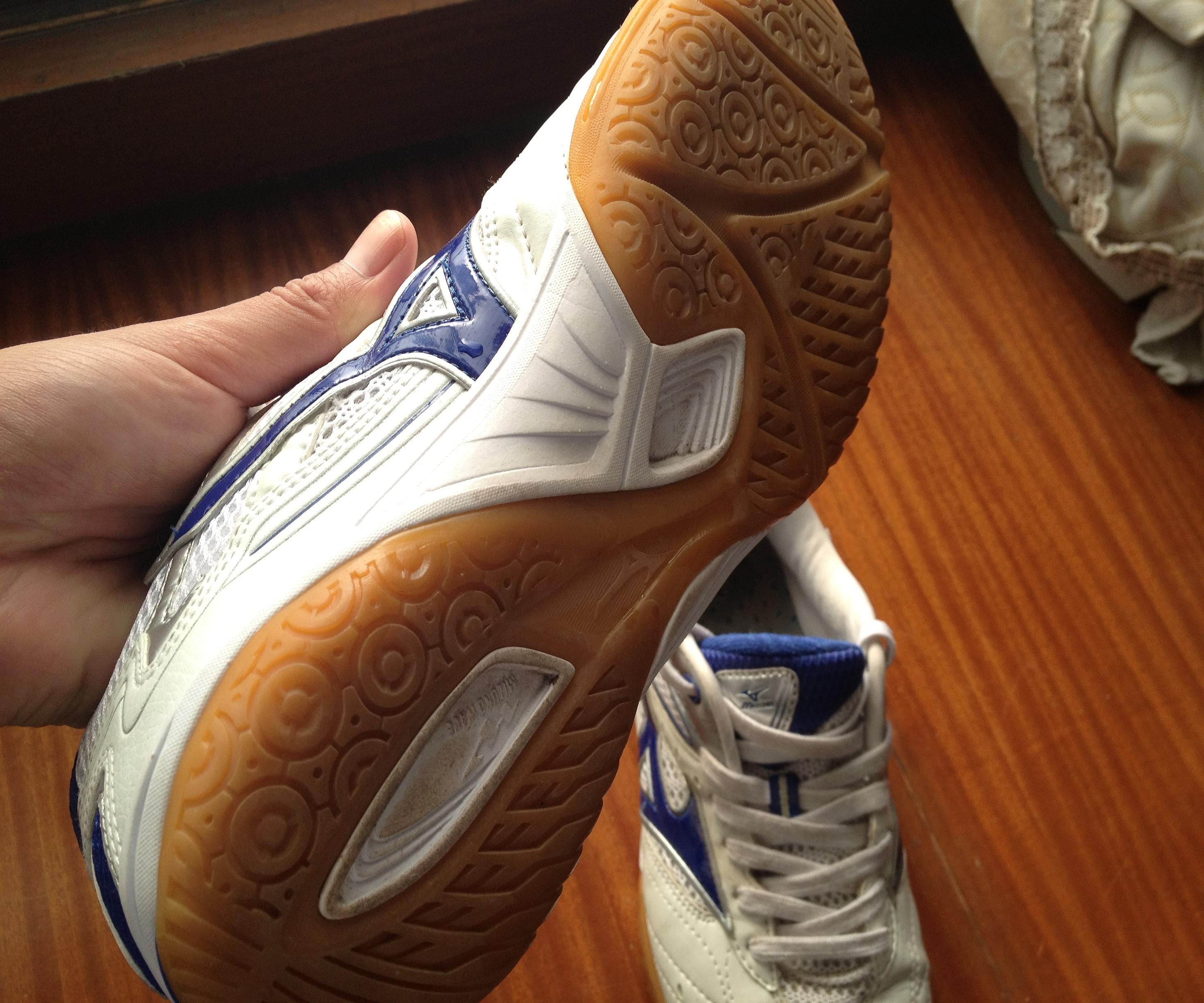 ������С������һ˫����Ũ��Ь