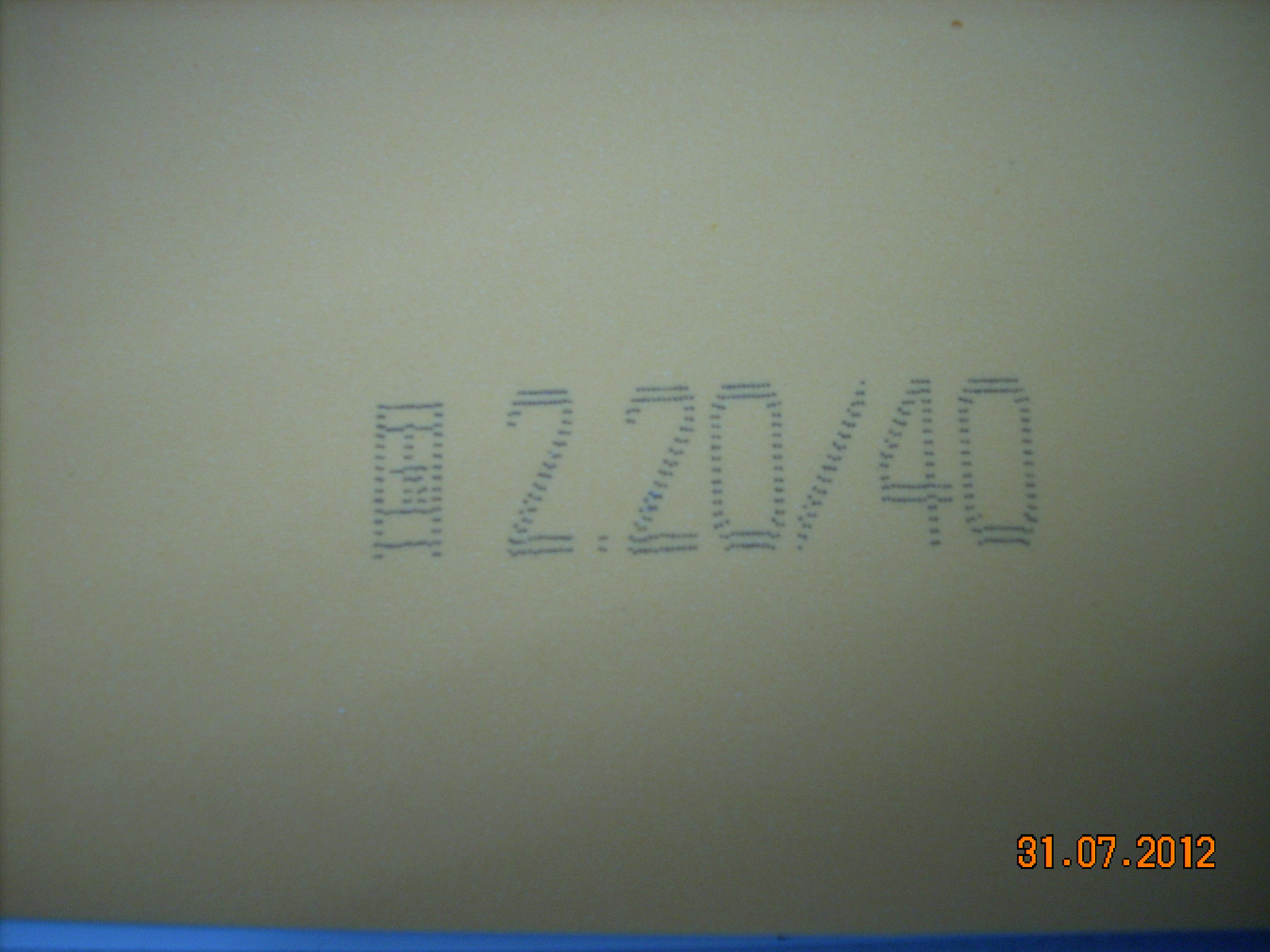 ֹ񣨺ɫ40ȣ2.2칭ɫ37ȡ
