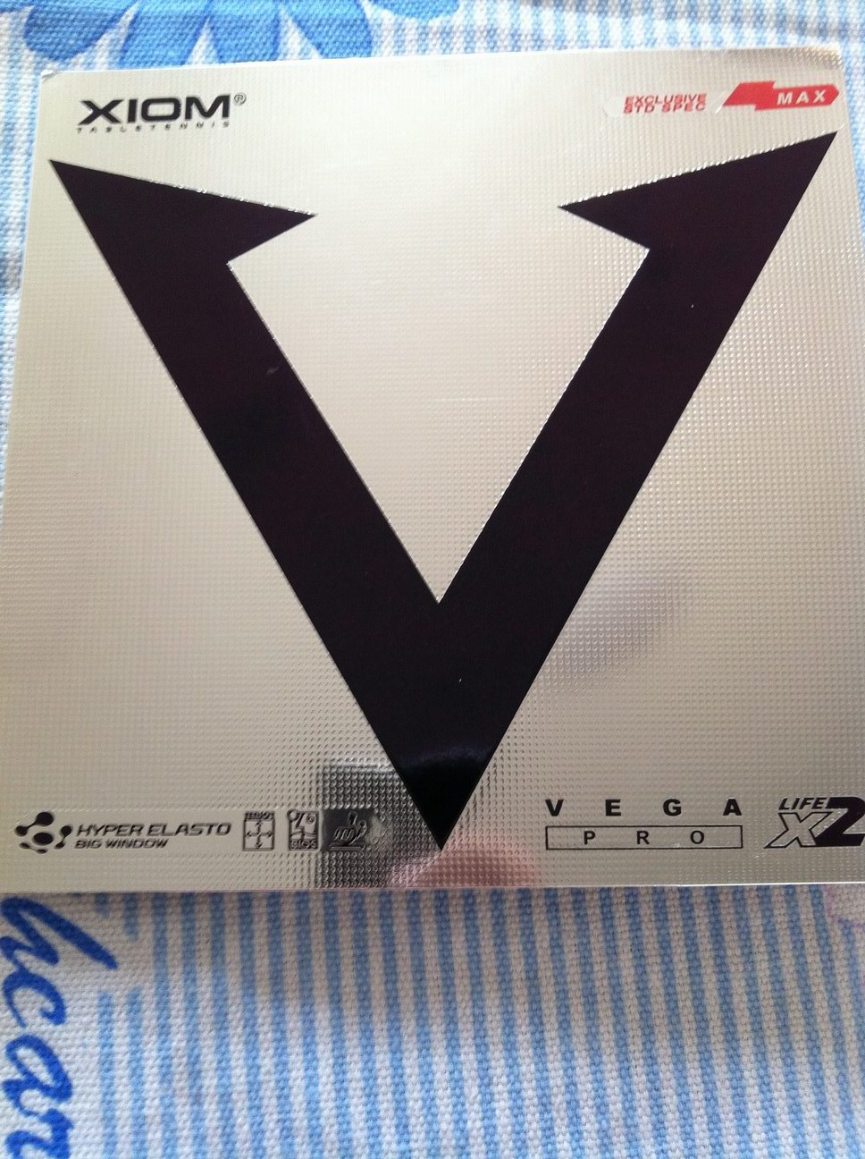 ��ֱ���� Ψ������ XIOM �� V  ����ɫ�� +  �̿�